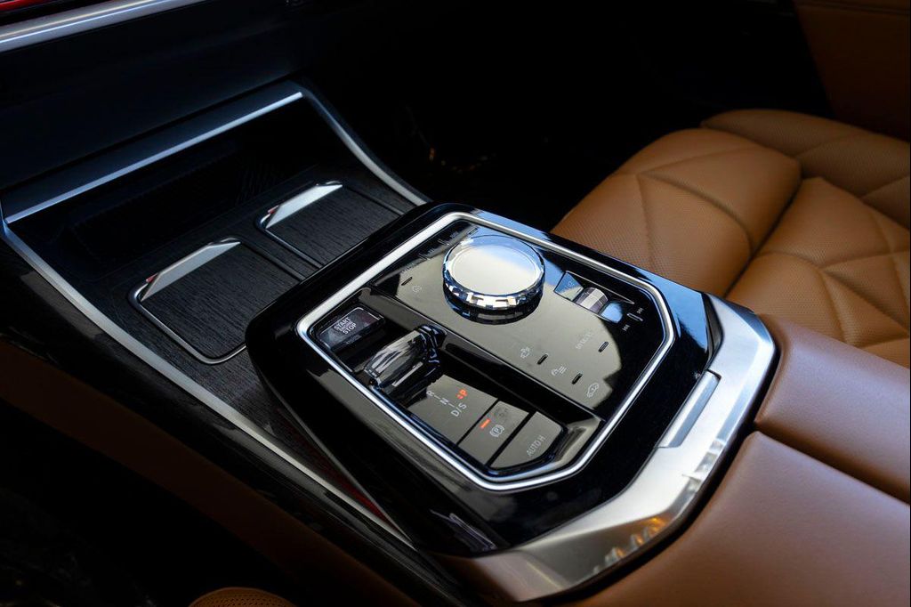 صورة مصغرة 18 لـ 2023 BMW 740 I