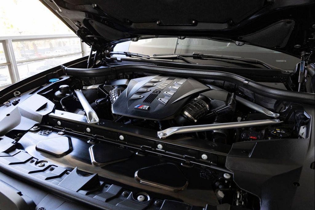 صورة مصغرة 37 لـ 2025 BMW X7 M60I