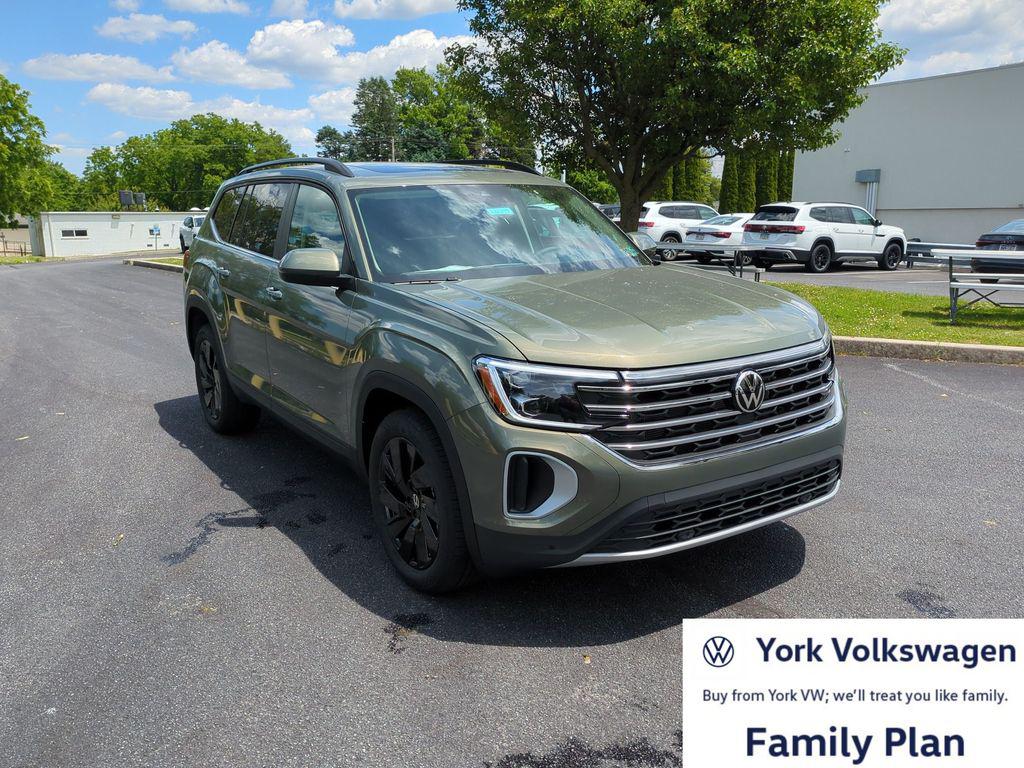 New 2026 Volkswagen Atlas 2.0T SE w/Technology 4MOTION