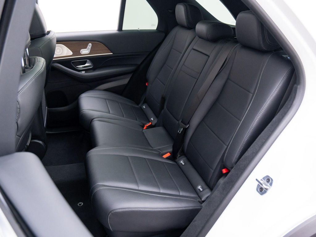 صورة مصغرة 16 لـ 2026 Mercedes-BENZ GLE
