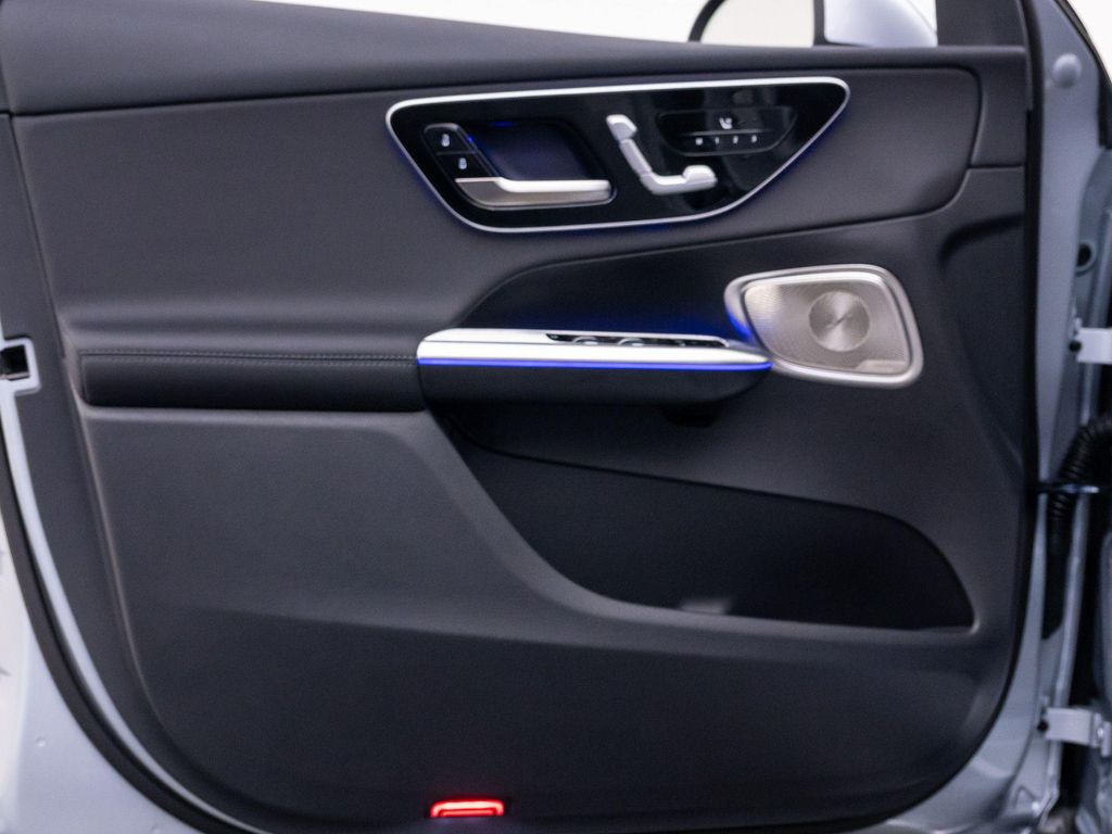 صورة مصغرة 14 لـ 2026 Mercedes-BENZ GLC