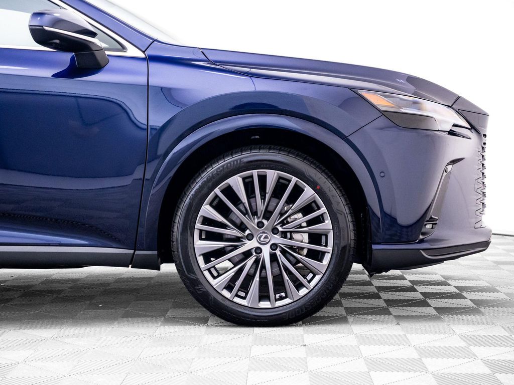 صورة مصغرة 35 لـ 2025 Lexus RX 450H+ BASE