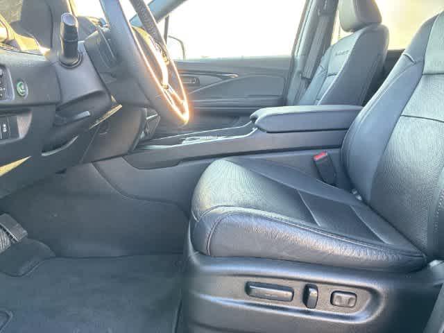 صورة مصغرة 18 لـ 2024 Honda PASSPORT BLACK EDITION