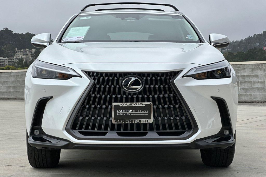 صورة 5 لـ 2025 Lexus NX 350H PREMIUM