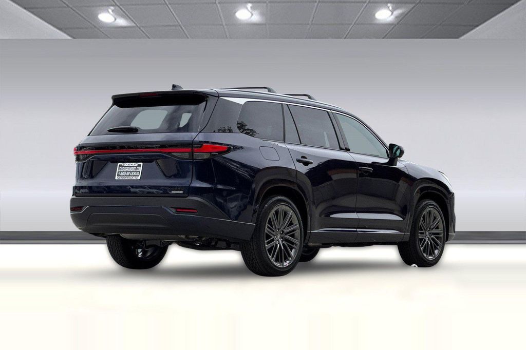 صورة 8 لـ 2026 Lexus TX 550H+ LUXURY
