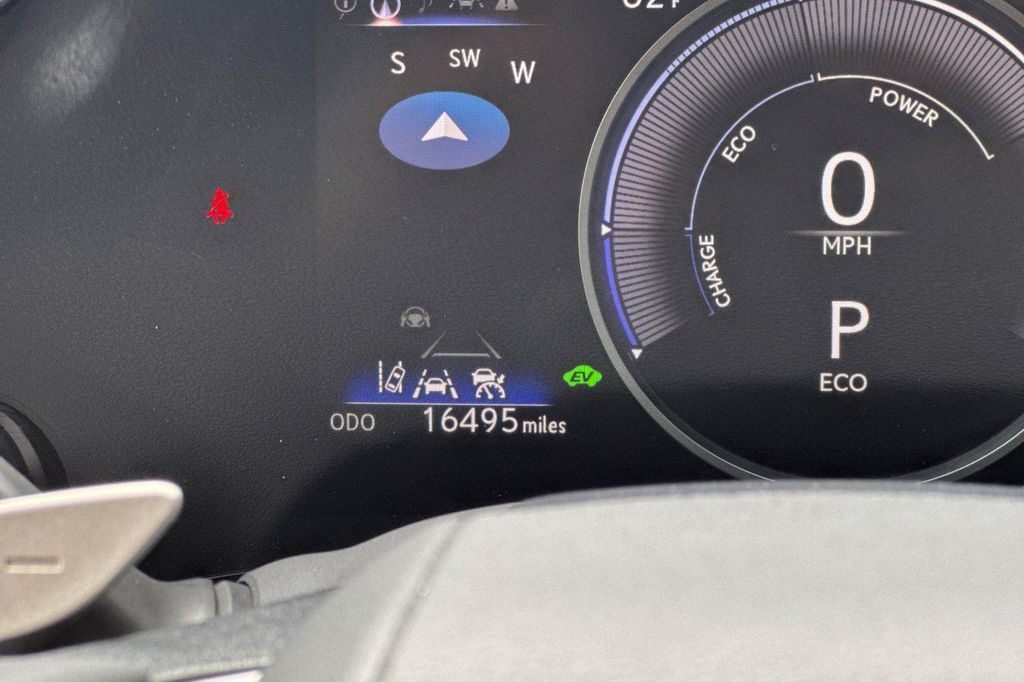 صورة مصغرة 22 لـ 2025 Lexus NX 350H