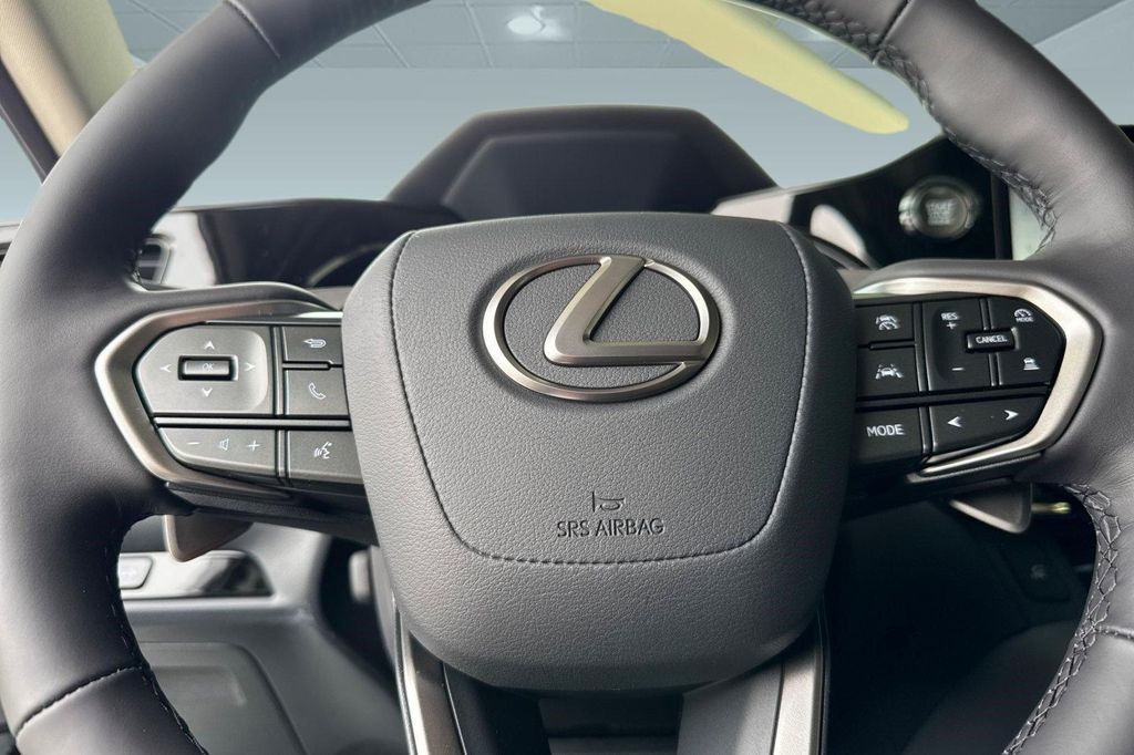2026 Lexus NX 350 PREMIUM — фото 10
