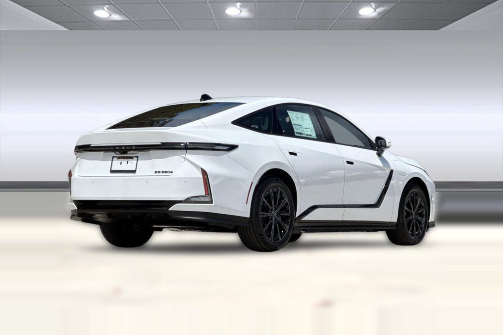 2026 Lexus ES 350E PREMIUM — фото 8