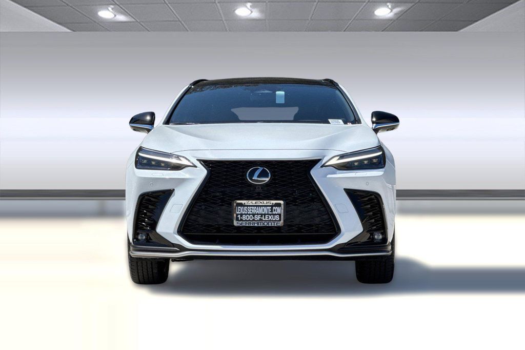 صورة 5 لـ 2026 Lexus NX 450H+ F SPORT HANDLING