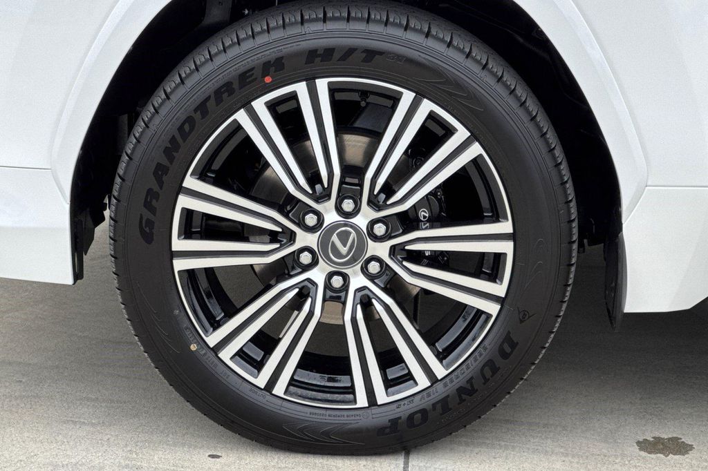 صورة مصغرة 12 لـ 2026 Lexus LX 600 LUXURY