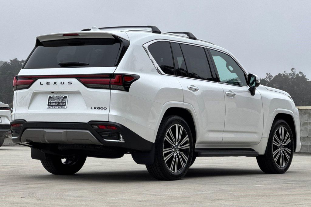 صورة مصغرة 8 لـ 2026 Lexus LX 600 LUXURY