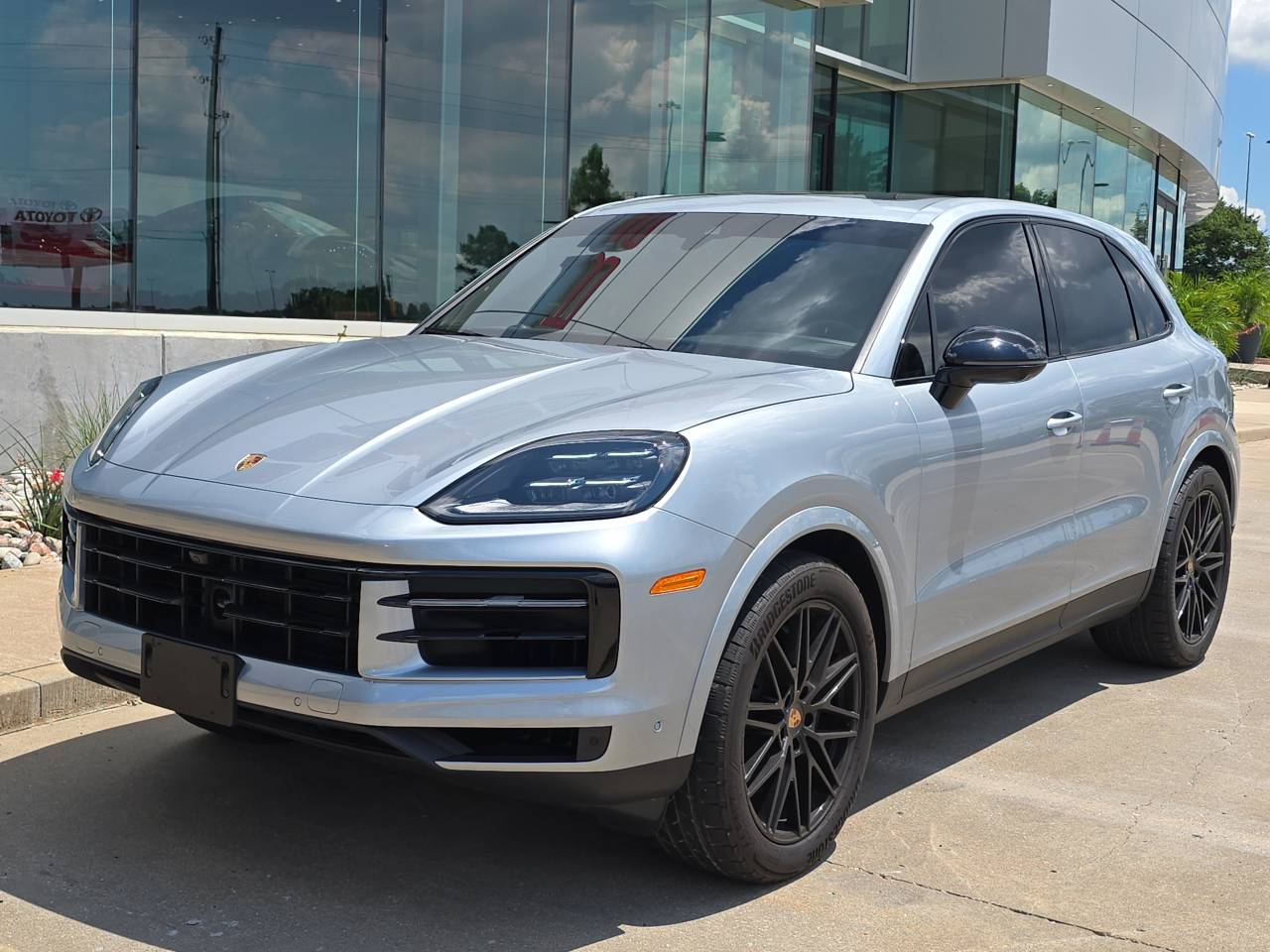 2025 Porsche CAYENNE 照片 1