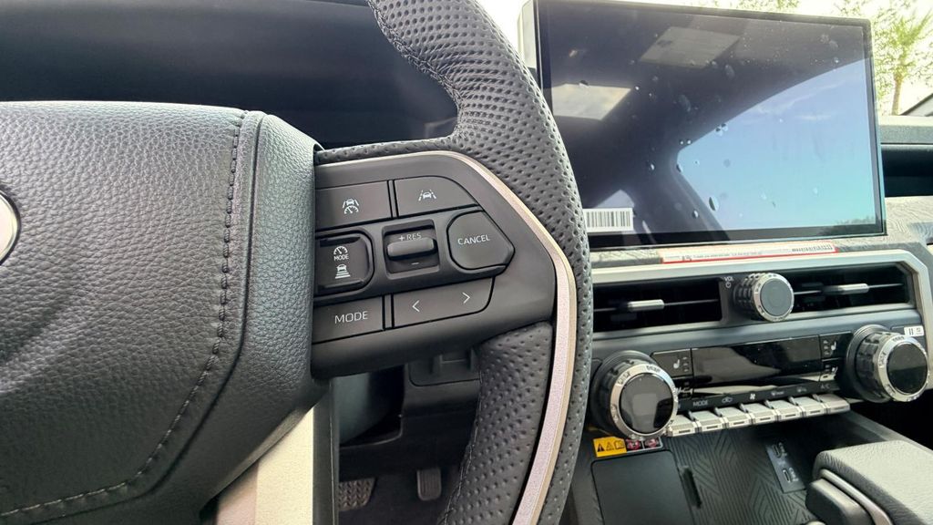 2026 Toyota TACOMA HYBRID LIMITED — миниатюра 22