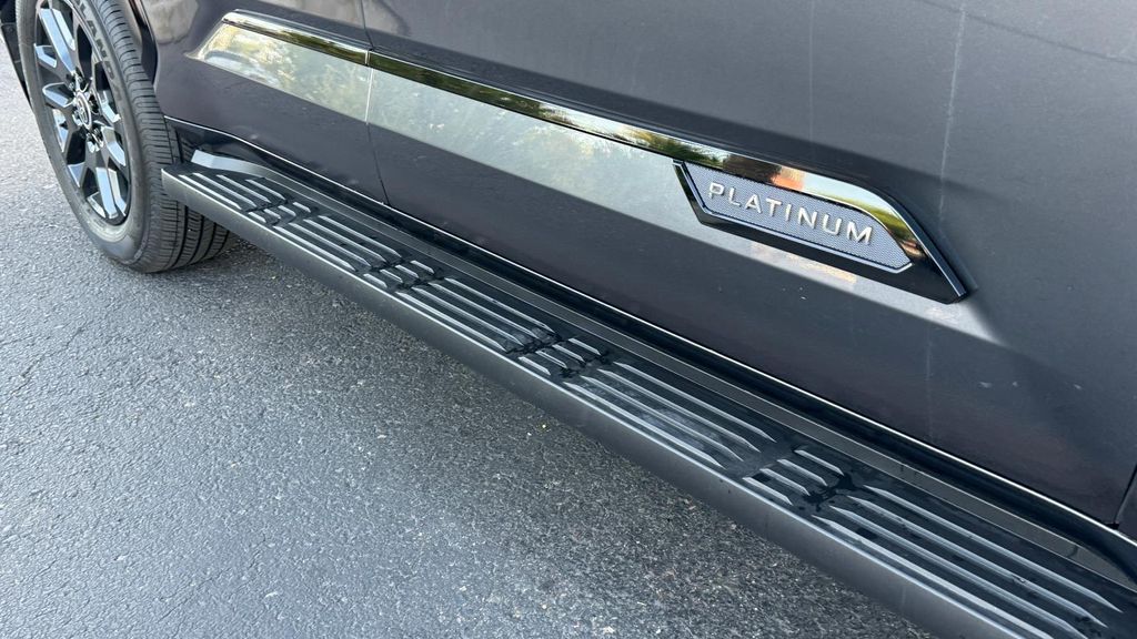 2026 Toyota SEQUOIA PLATINUM — фото 8