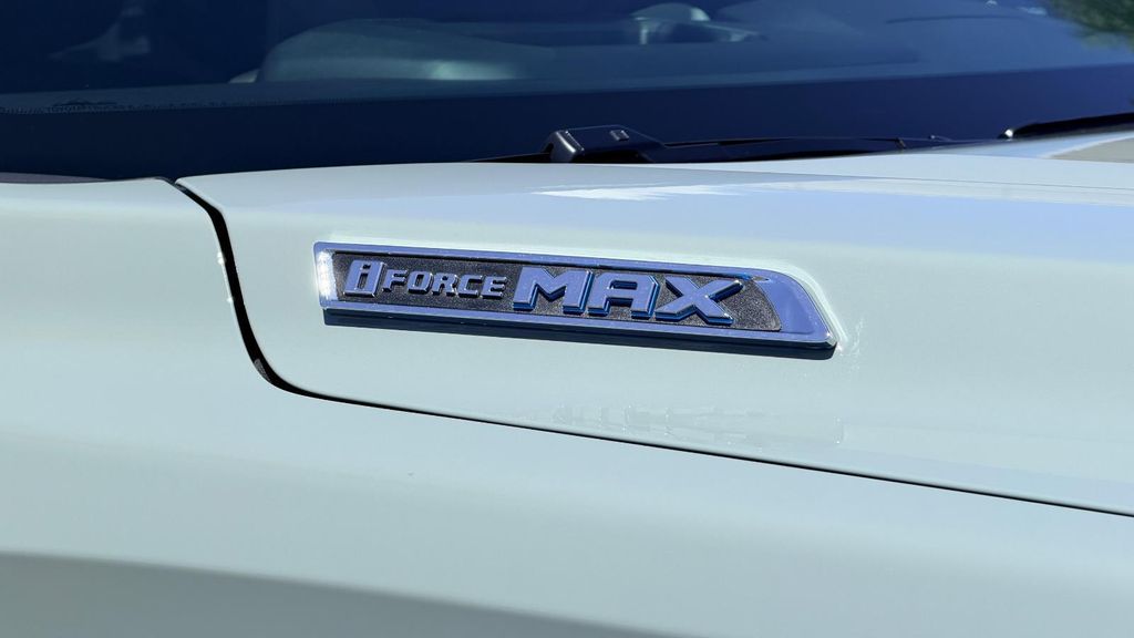 2026 Toyota SEQUOIA SR5 照片 8