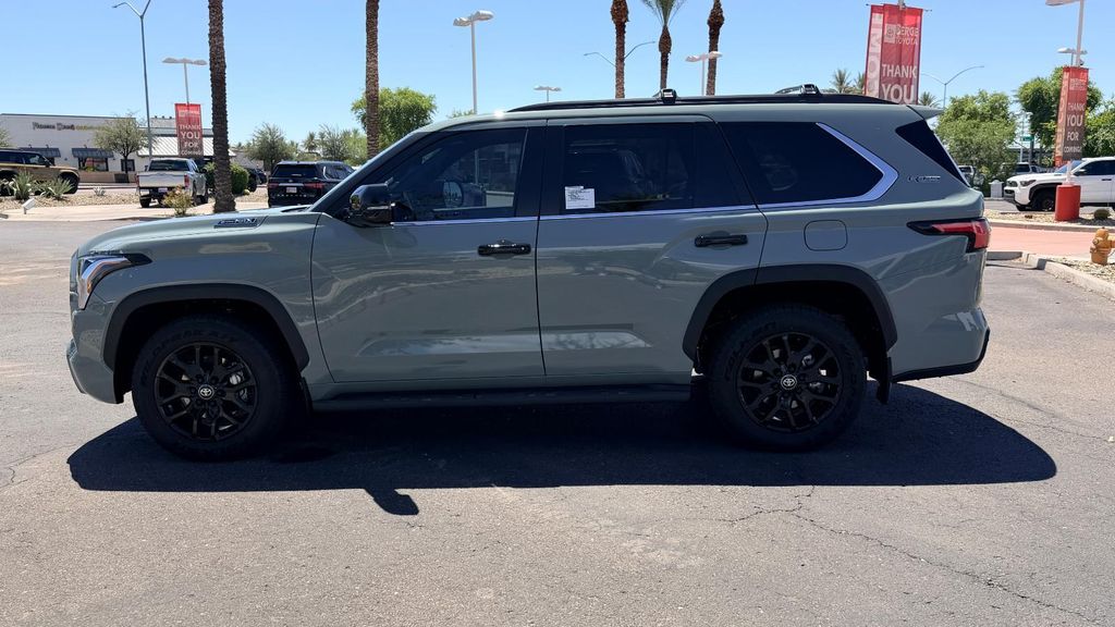 2026 Toyota SEQUOIA SR5 照片 3