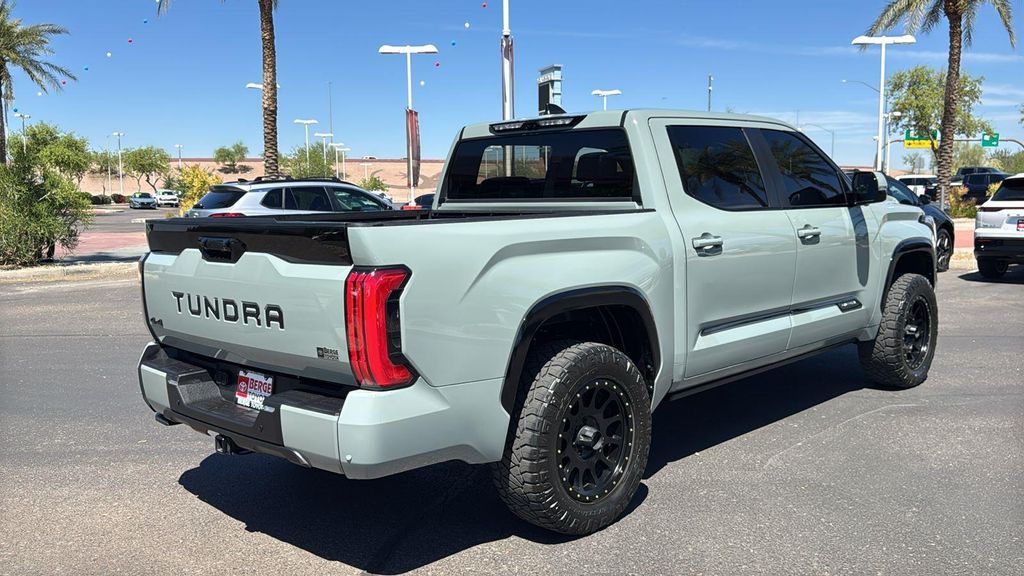 TOYOTA TUNDRA - 7