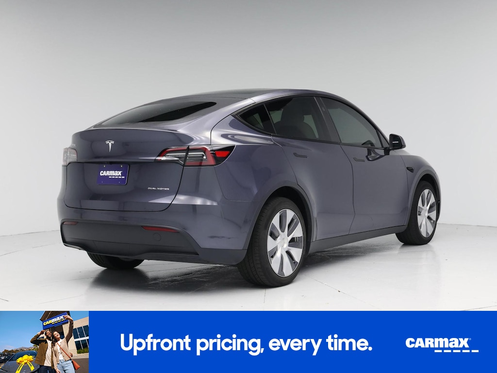 TESLA MODEL Y LONG RANGE - 10
