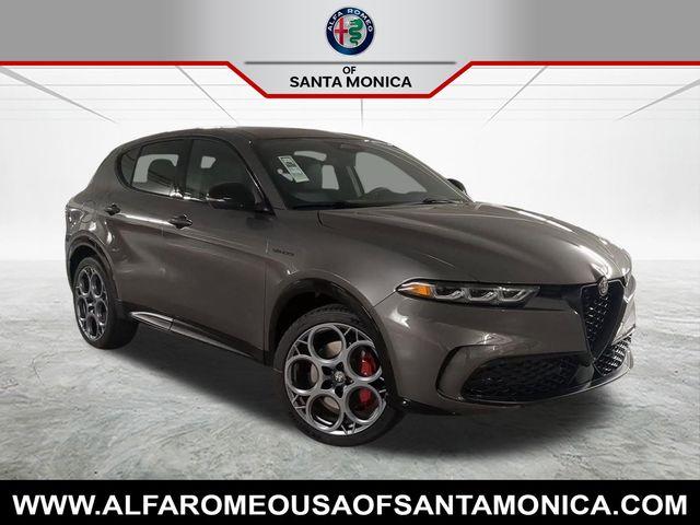 New 2025 Alfa Romeo Tonale Base