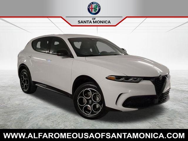 New 2025 Alfa Romeo Tonale Base