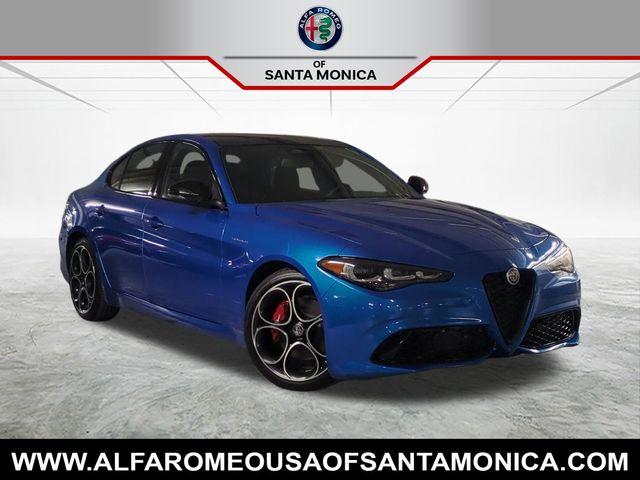 New 2025 Alfa Romeo Giulia Base