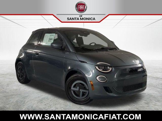 New 2025 FIAT 500e Base