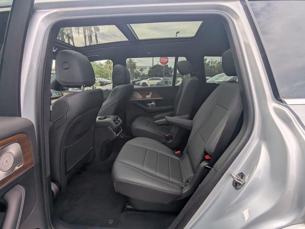 2025 Mercedes-BENZ GLS 缩略图 26