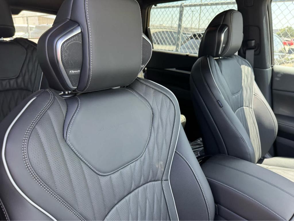 2027 Infiniti QX60 AUTOGRAPH 照片 9