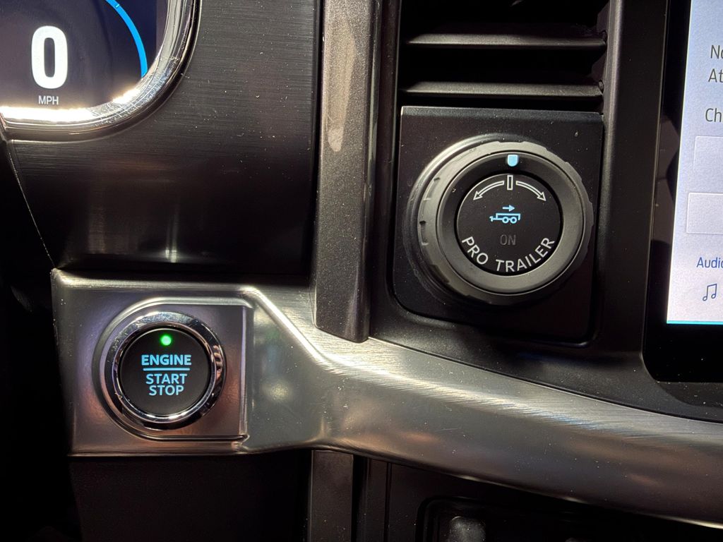صورة مصغرة 19 لـ 2023 FORD F-150 LARIAT