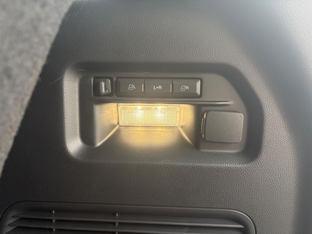 2026 FORD EXPLORER TREMOR 缩略图 31