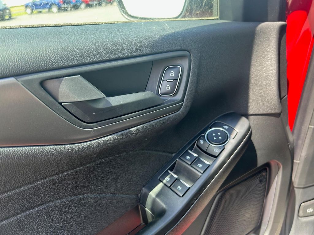 2026 FORD ESCAPE ACTIVE — миниатюра 16