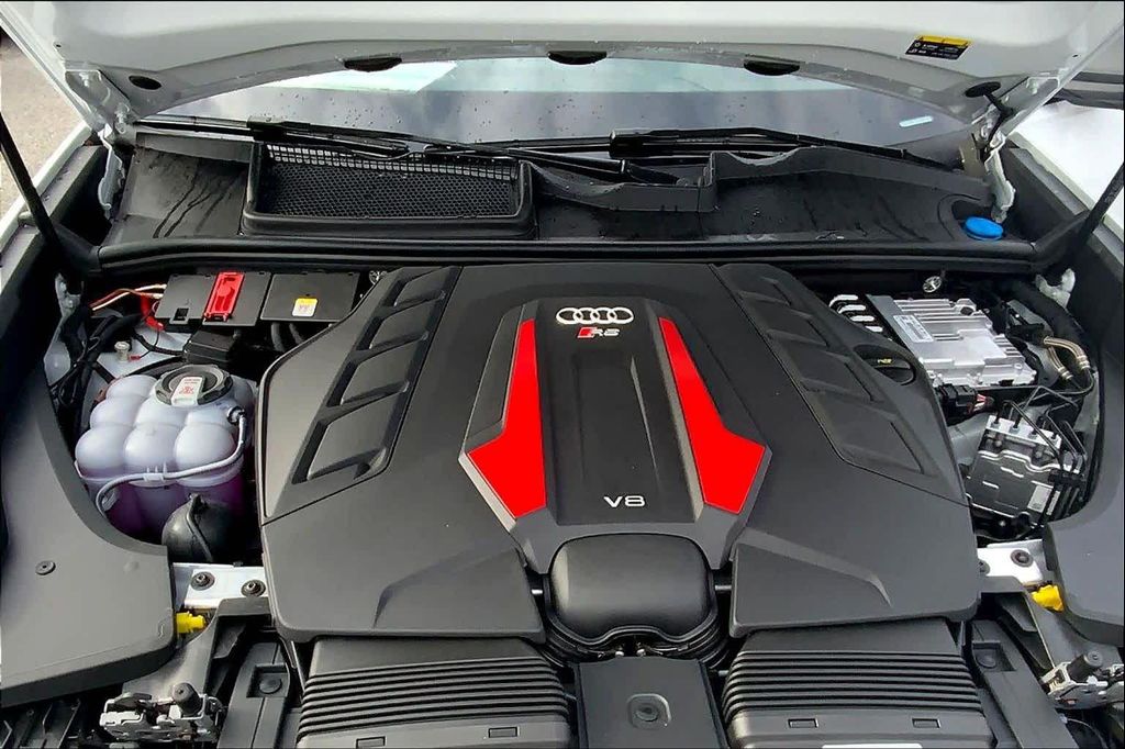 2026 AUDI RS Q8 4.0T 缩略图 16
