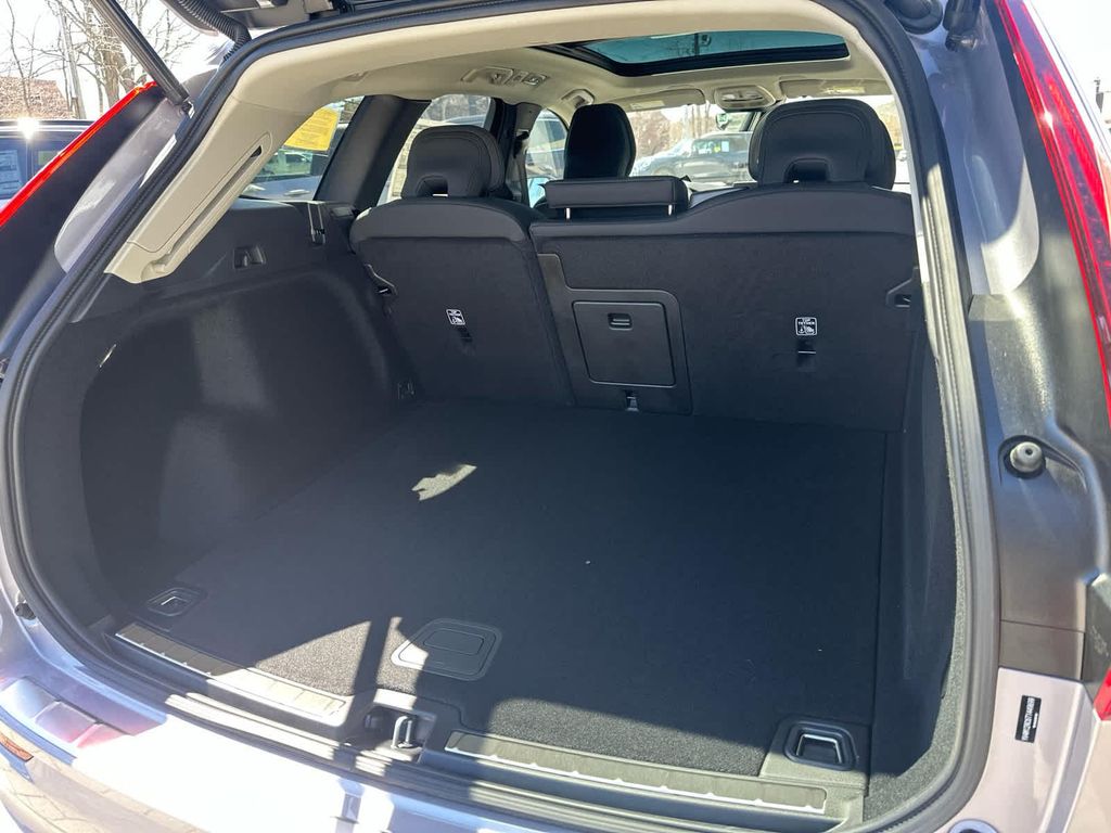 2026 Volvo XC60 B5 PLUS 缩略图 31