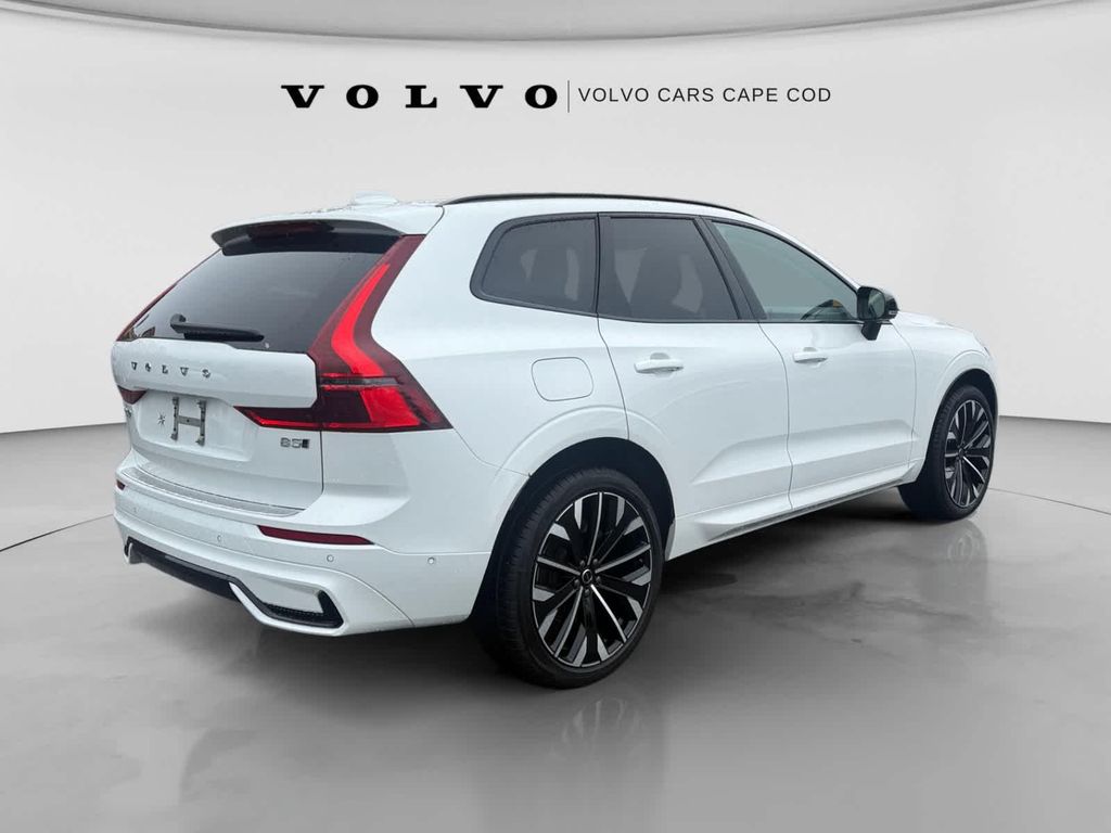 صورة 7 لـ 2026 Volvo XC60 B5 ULTRA