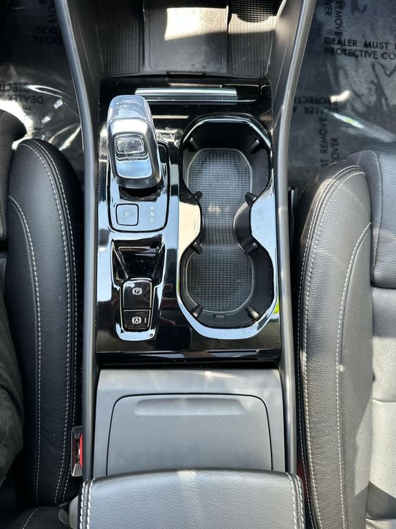 2024 Volvo XC40 B5 PLUS DARK THEME 缩略图 23