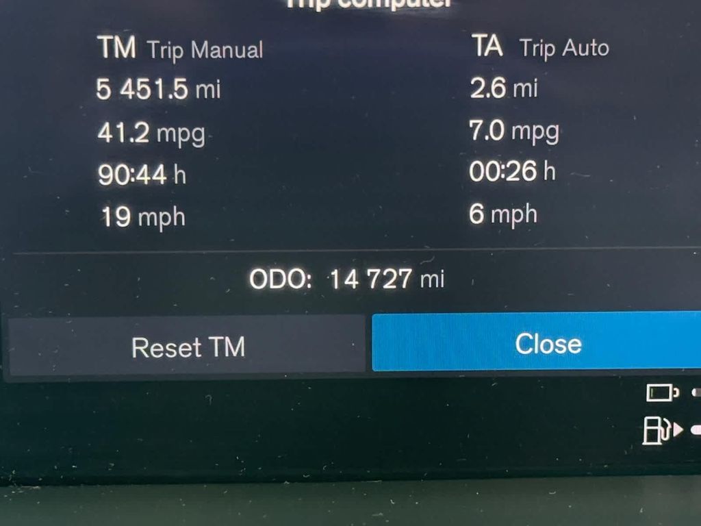 2025 Volvo XC90 PLUG-IN HYBRID T8 CORE 7-SEATER — миниатюра 26