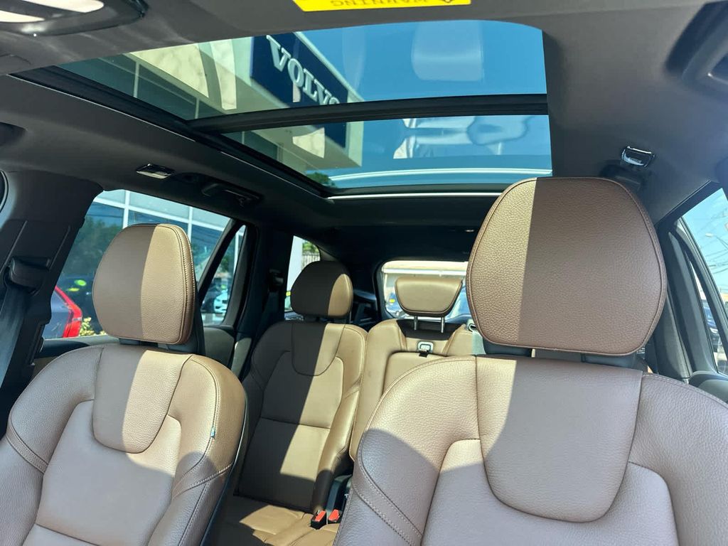 صورة 8 لـ 2023 Volvo XC90 B5 PLUS