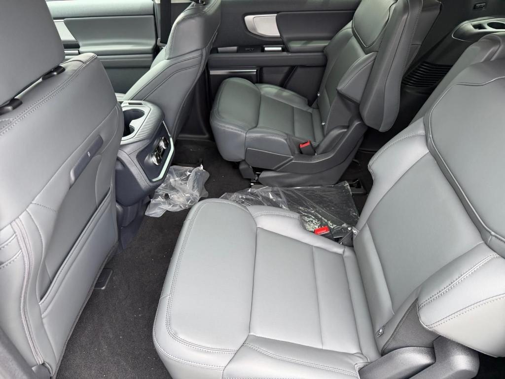 صورة 9 لـ 2026 FORD EXPEDITION ACTIVE