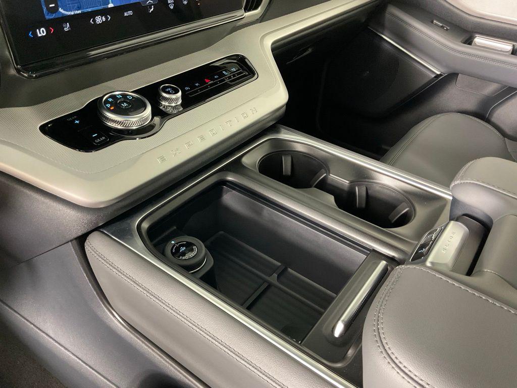 صورة مصغرة 21 لـ 2027 FORD EXPEDITION MAX ACTIVE 4X2