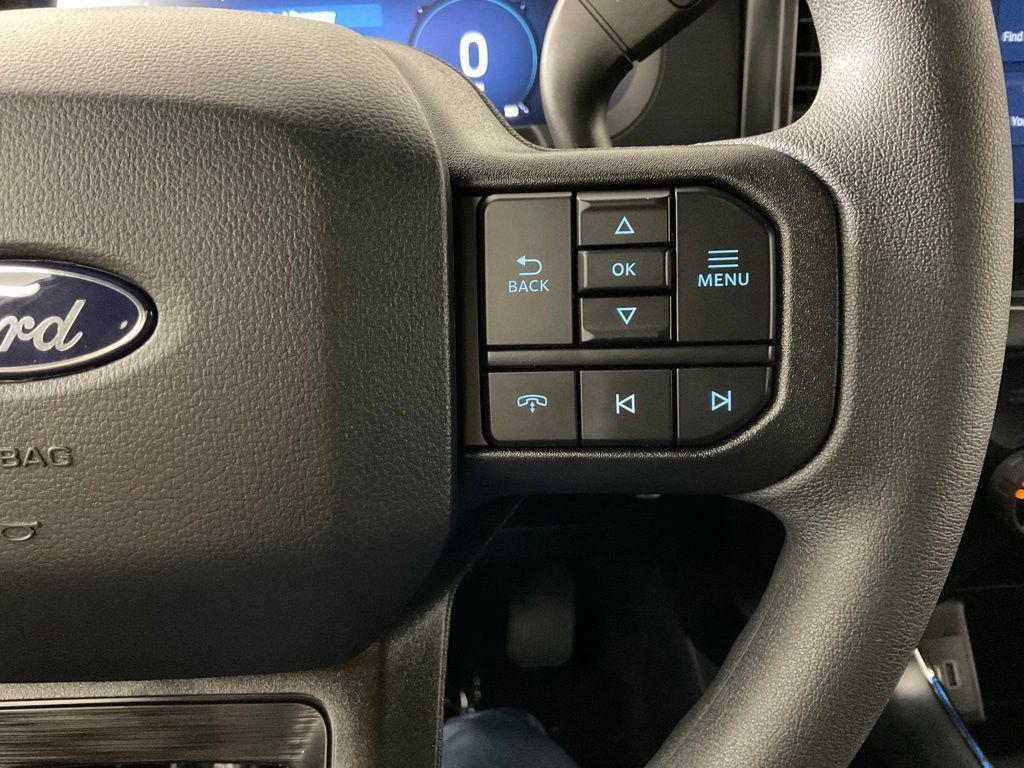 صورة مصغرة 25 لـ 2026 FORD F-150 STX