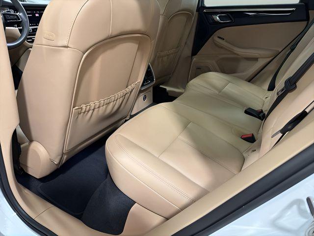2025 Porsche MACAN 缩略图 32