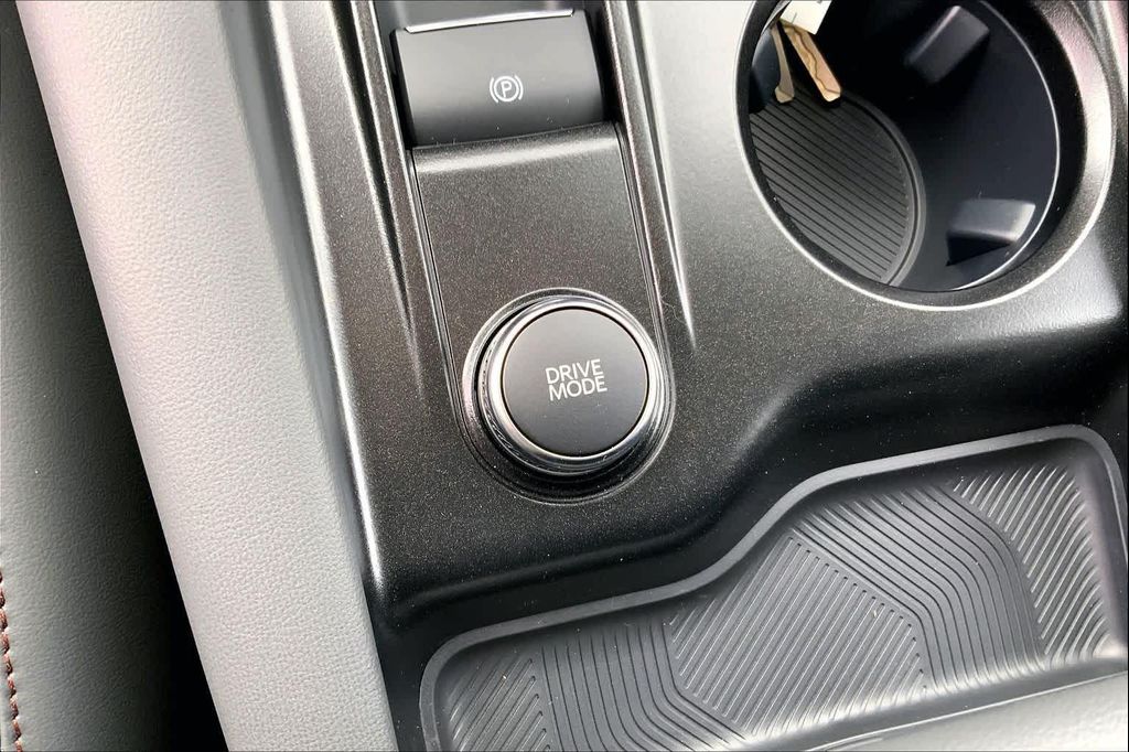 صورة مصغرة 15 لـ 2026 FORD EXPLORER ACTIVE