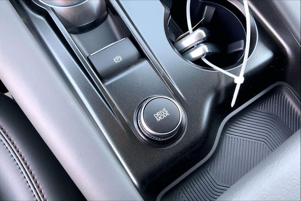 2026 FORD EXPLORER ACTIVE 缩略图 16
