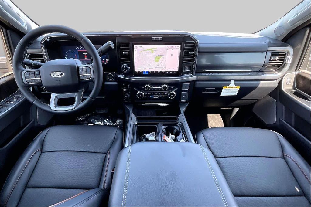 2026 FORD F-350 LARIAT 缩略图 12