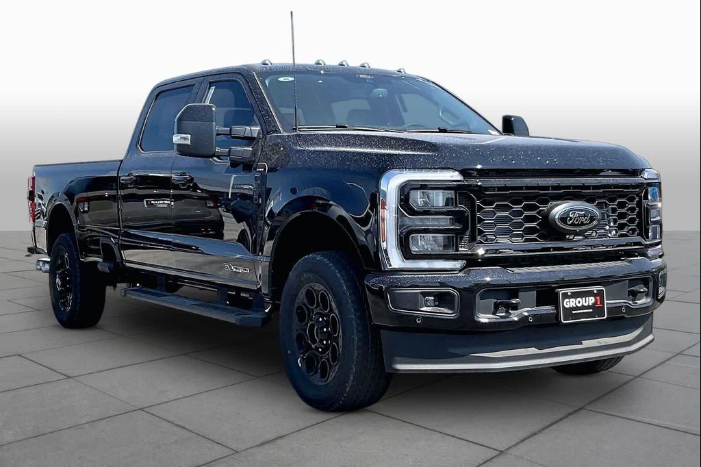 2026 FORD F-350 LARIAT 缩略图 2