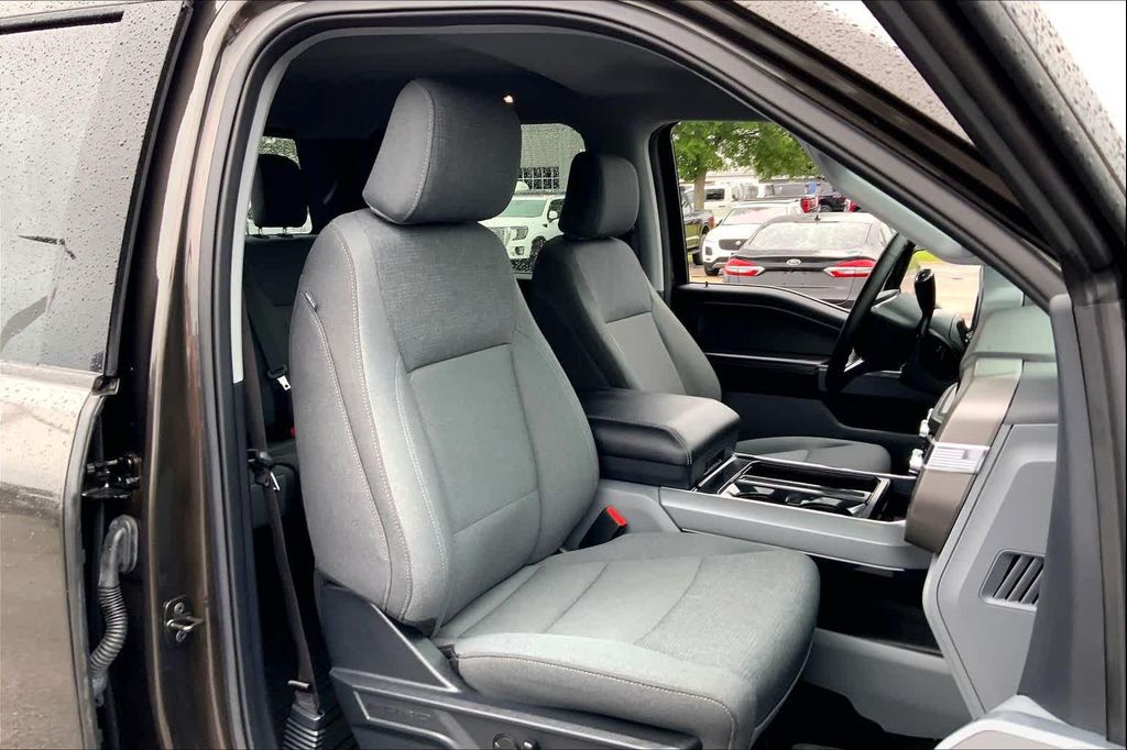 FORD F-150 XLT - 9