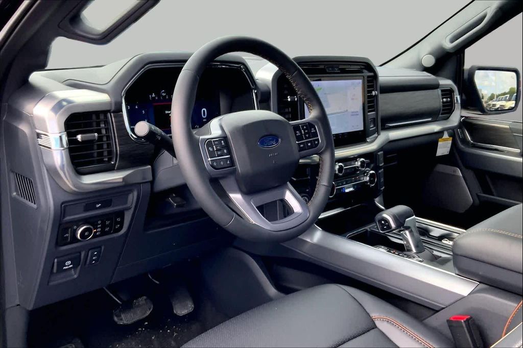 2026 FORD F-150 LARIAT 照片 6
