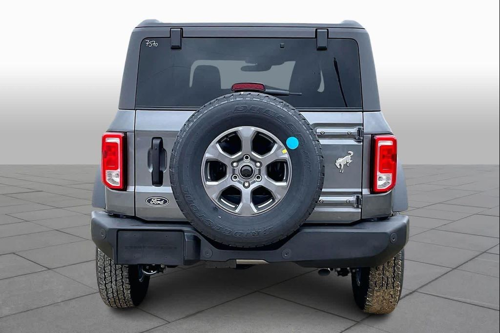 FORD BRONCO - 4