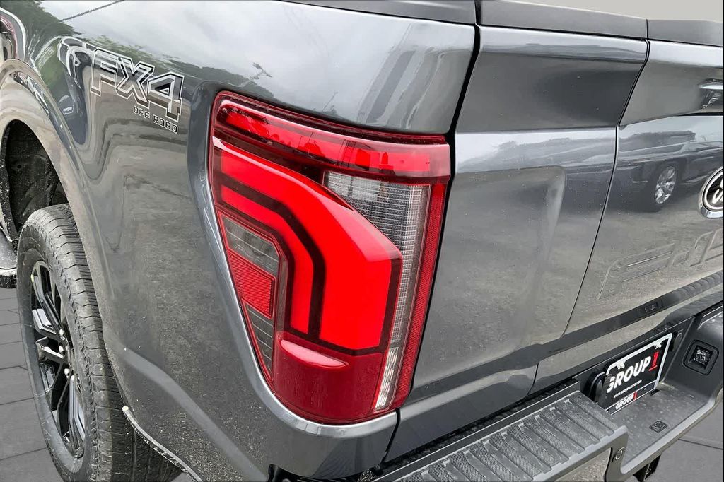 2026 FORD F-150 LARIAT — миниатюра 12