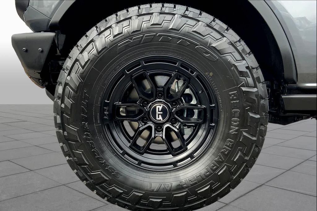 2025 FORD BRONCO BADLANDS photo 9